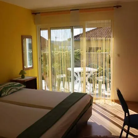 In With Balcony, Air Conditioning, Wifi 4328-4 Апартаменты