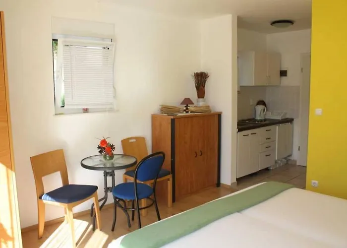 Apartment In With Balcony, Air Conditioning, Wifi 4328-4 Trogir