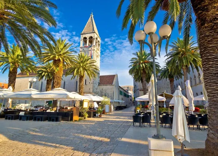 In With Balcony, Air Conditioning, Wifi 4328-4 Apartman Trogir